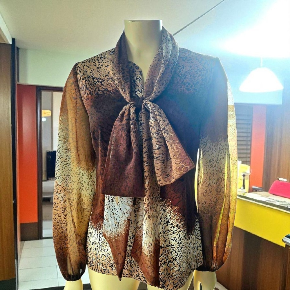 Vintage 1970s Brown Leopard Print Union Made Polyester Blouse & Skirt Set... - Picture 2 of 13